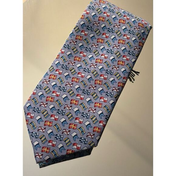 Vineyard Vines Country Flags of the World Silk Tie, Blue (60" L) / NWT - Picture 1 of 6